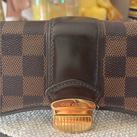 LOUIS VUITTON
Damier Ebene Sistina Wallet - Picture 6 of 12